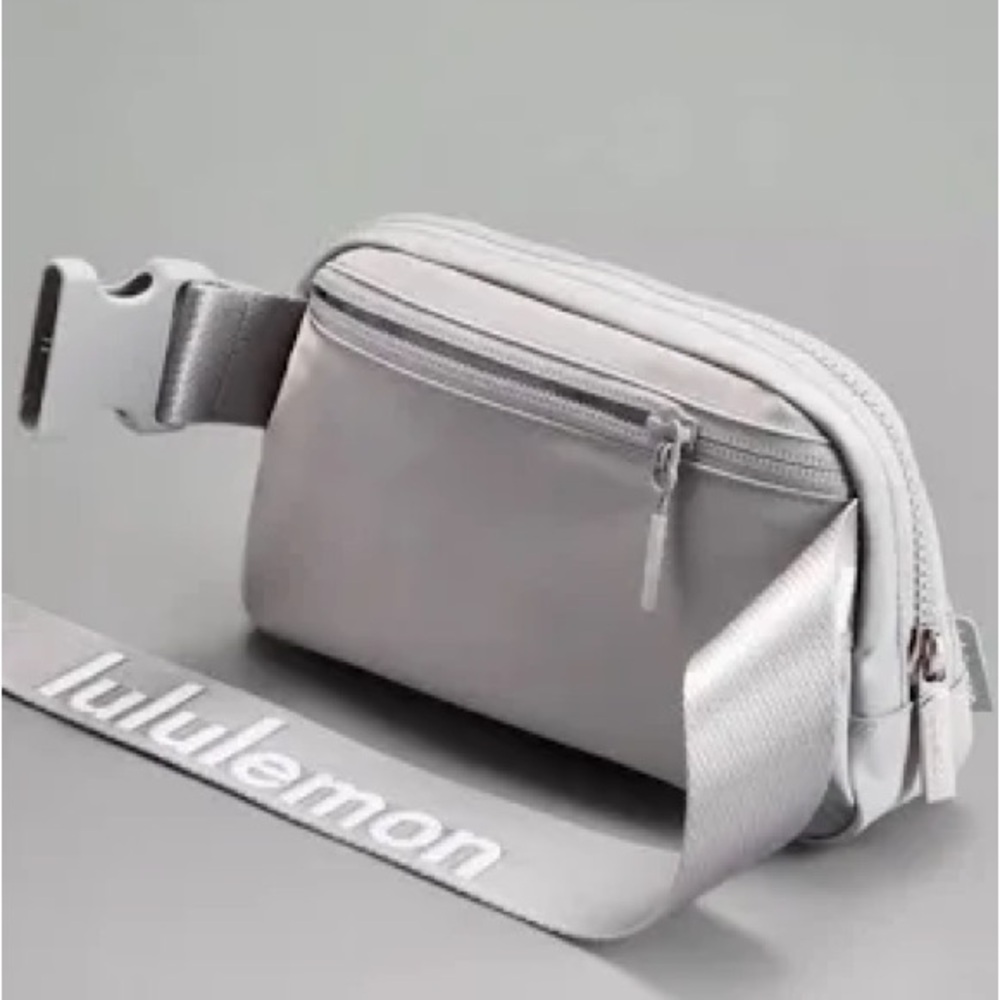 Lululemon Belt Bag Grey